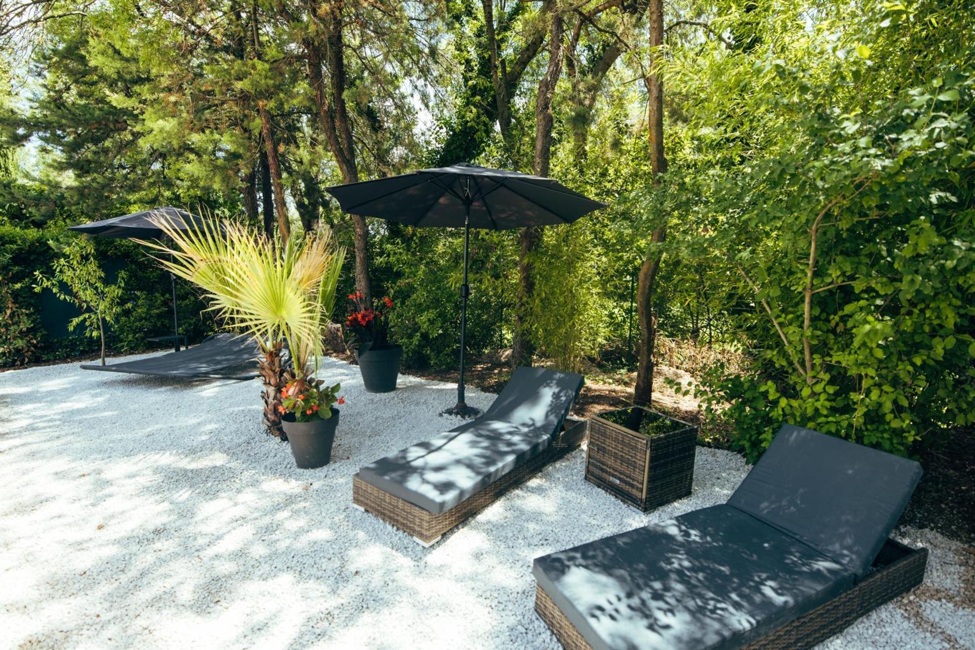 Suite And Spa La Perla Bianca Grabels Luaran gambar