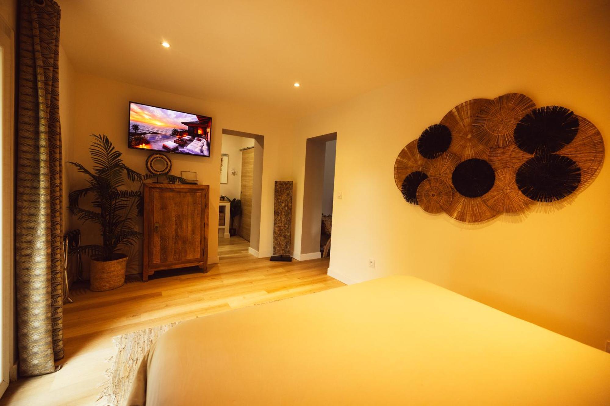 Suite And Spa La Perla Bianca Grabels Luaran gambar