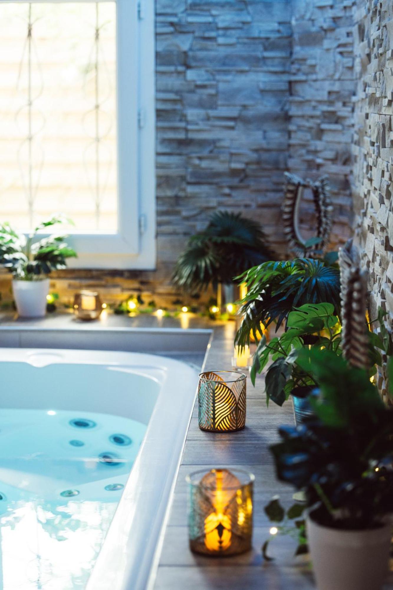 Suite And Spa La Perla Bianca Grabels Luaran gambar